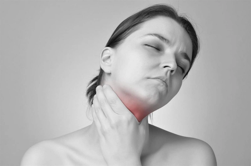 Bệnh bướu cổ suy giáp có chữa được không? 1