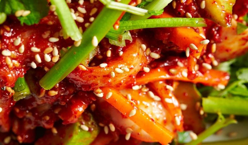 Thực phẩm cay nóng nên kiêng khi bị chốc lở