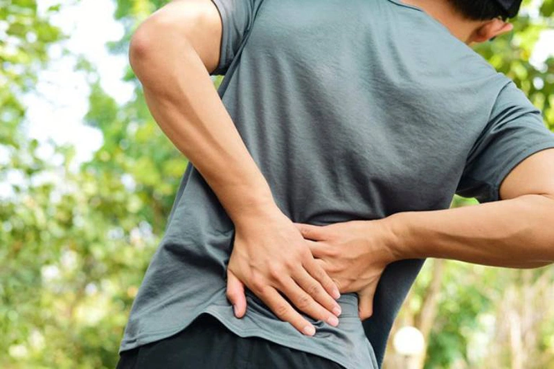 Bệnh nhân bị đau lưng có nên đạp xe không? 1