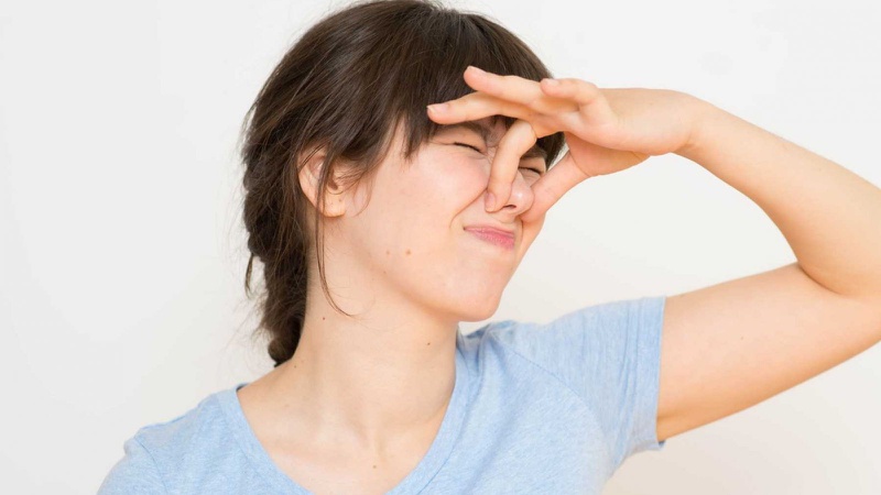 Bệnh hôi nách giặt chung quần áo có lây không? 1