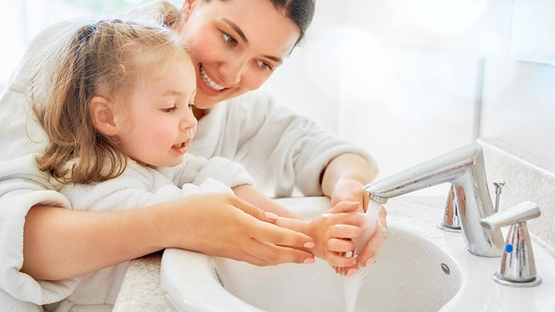 Bệnh tay chân miệng - sự lây lan nhanh chóng và những điều cần biết để ngăn chặn 3