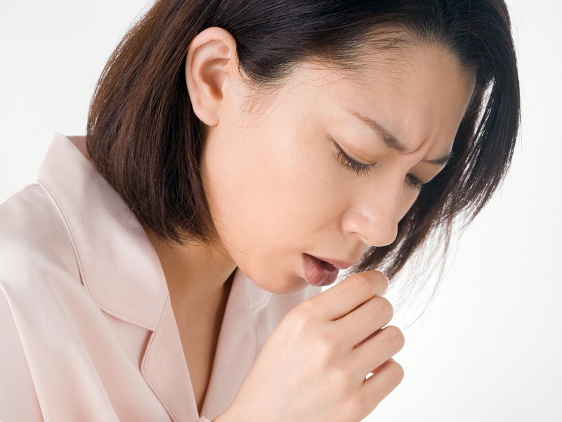 Bệnh viêm họng ho ra máu có nguy hiểm không? 2