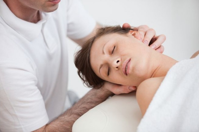 Bí quyết chữa thoái hóa đốt sống cổ diện chẩn an toàn và hiệu quả cao 2