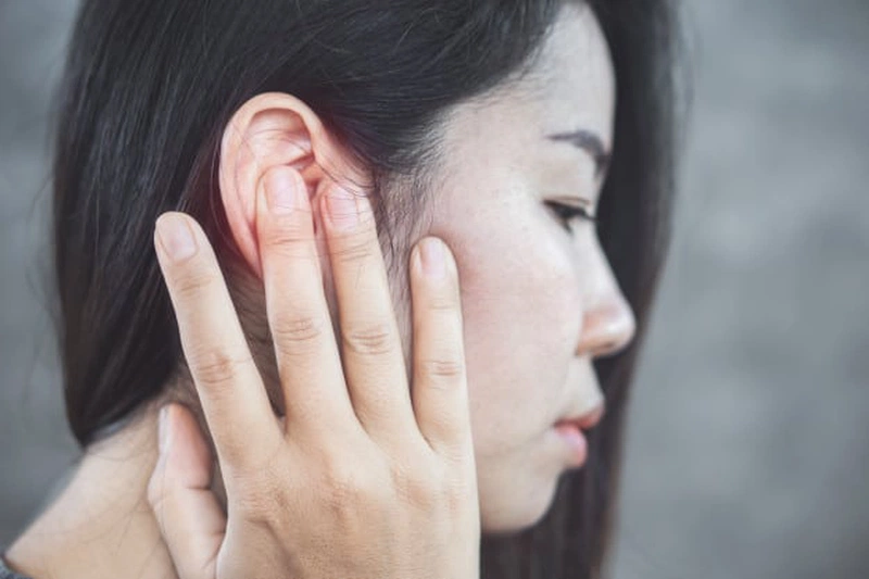 Bị ù tai phải kéo dài: Cảnh báo nguy hiểm cho sức khỏe 1