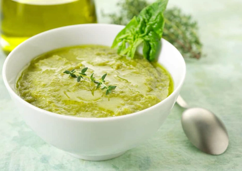 Bỏ túi cách nấu cháo cải bó xôi cho bé ăn dặm bao ngon và đủ chất  3