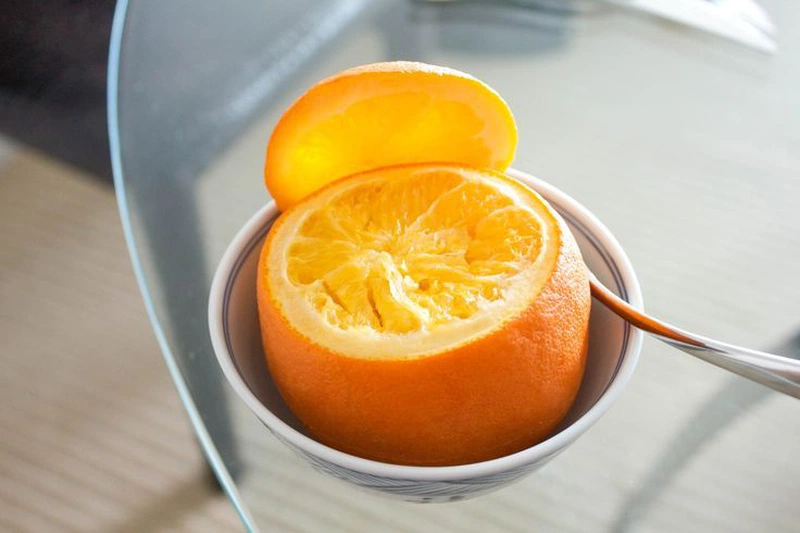 Cách trị ho bằng quả cam hấp muối
