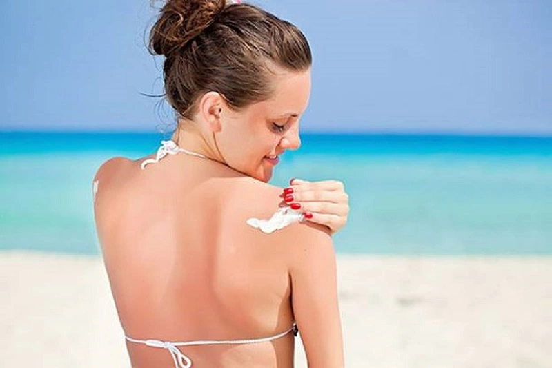 Kem chống nắng toàn thân là một trong những trợ thủ đắc lực trong việc chăm sóc và bảo vệ làn da khỏe mạnh