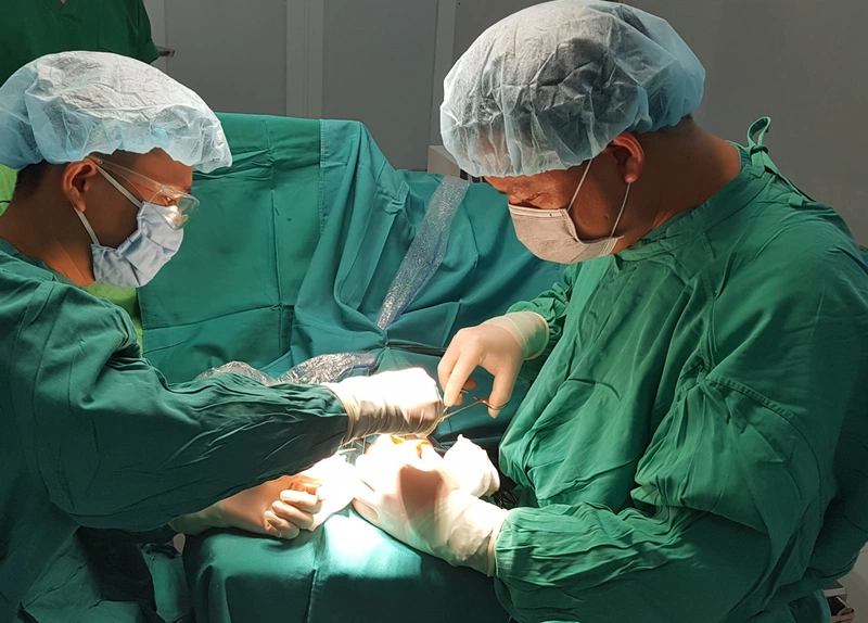 Phẫu thuật hội chứng ống cổ tay có nguy hiểm không?