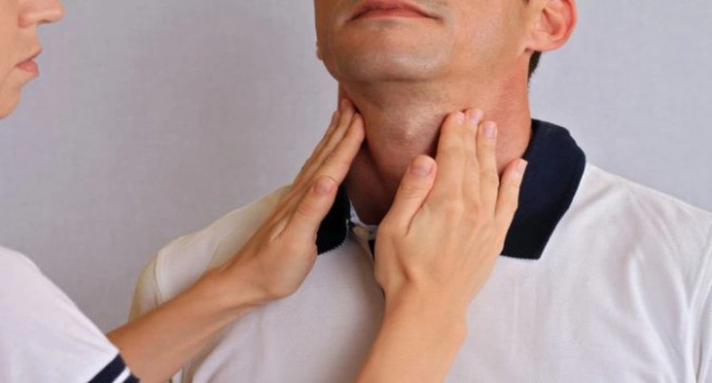 Bướu cổ phải xạ trị cần lưu ý những vấn đề gì 3