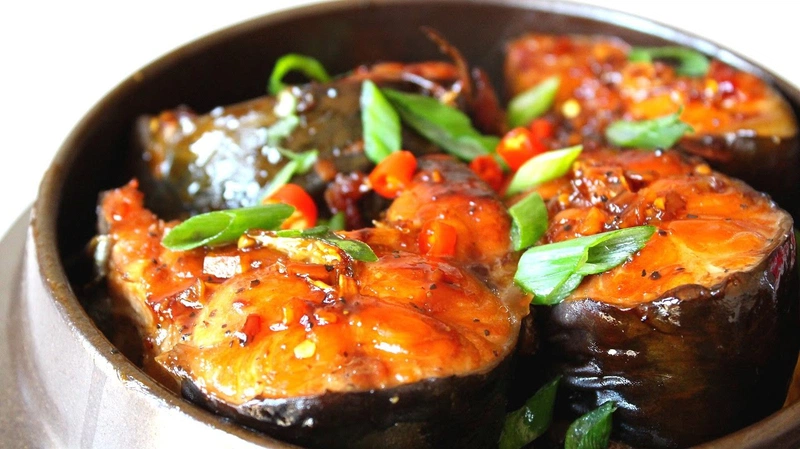 Cá kho bao nhiêu calo, ăn nhiều có béo không? 3