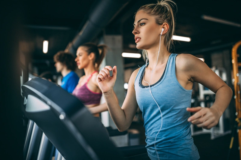 Các bài tập cardio với máy chạy bộ giảm cân cực hiệu quả 2