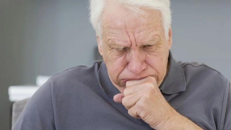 Đợt cấp của COPD nặng khi người bệnh có cả ba triệu chứng nặng là khó thở, lượng đờm nhiều, màu đục và vàng