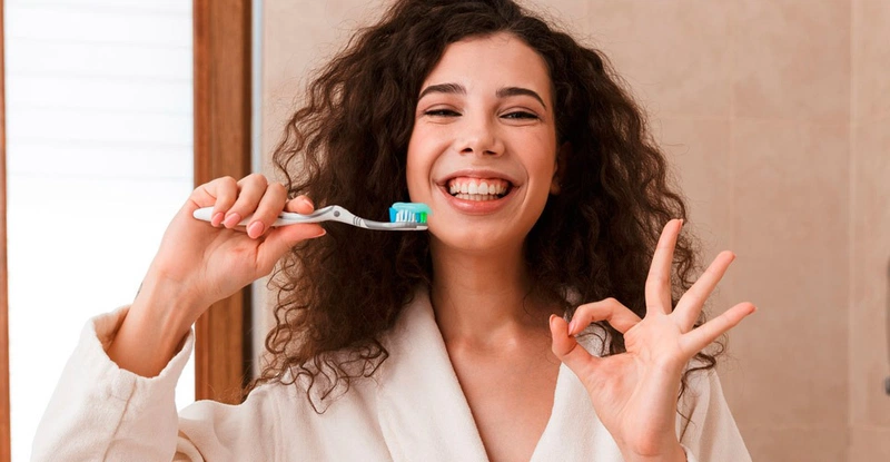 Dụng cụ chăm sóc răng miệng tốt cho sức khoẻ răng miệng