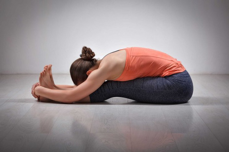 Các tư thế yoga giảm đau bụng kinh hiệu quả ngay cho các chị em 5