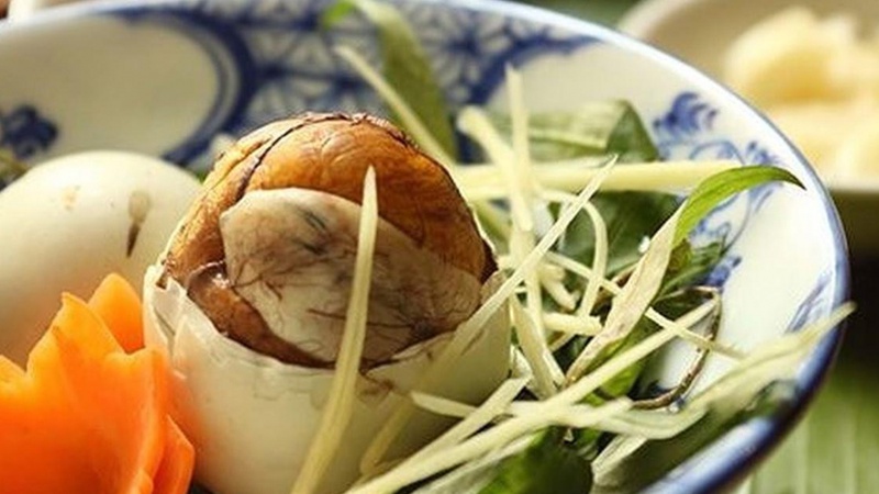 Cách ăn hột vịt lộn và những điều cần lưu ý 5