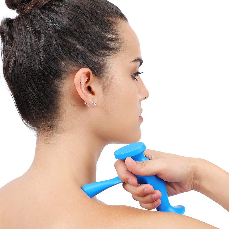 Cách bấm huyệt chữa đau vai gáy tại nhà2