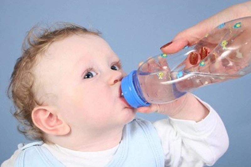 Cách bù nước cho trẻ 6 tháng như thế nào cho đúng?-2