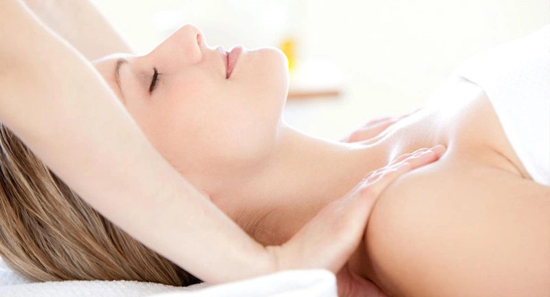 Cách cắt sữa sau sảy thai 3