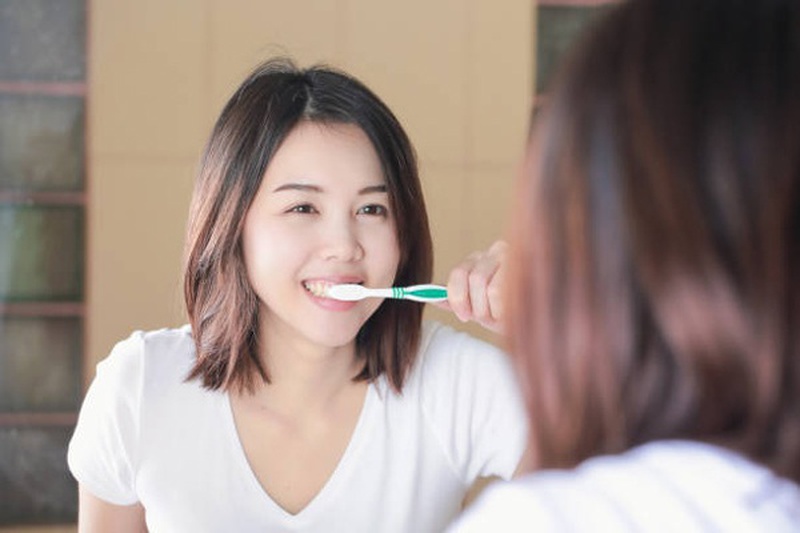 Các mẹ sau sinh nên chú ý vệ sinh răng miệng sạch sẽ