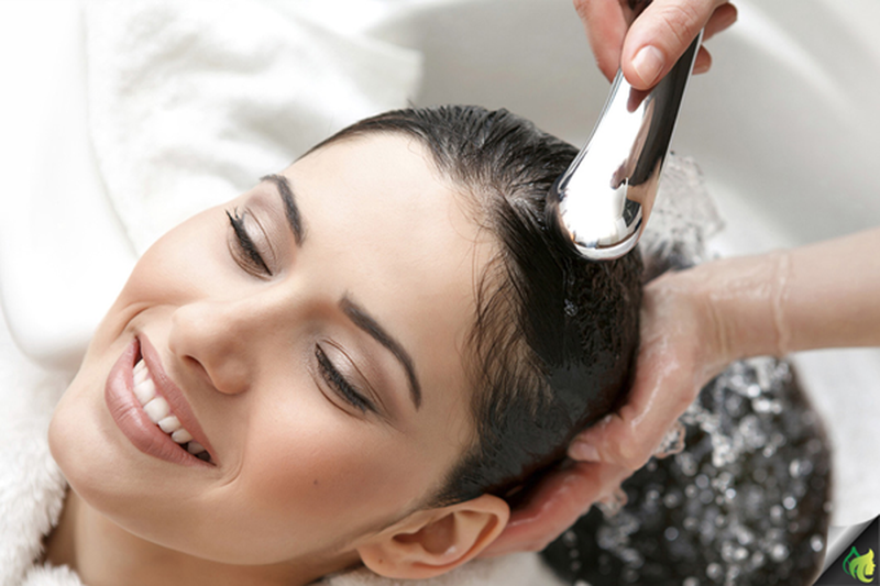 Cách chăm sóc tóc rụng hiệu quả qua thói quen sinh hoạt hàng ngày 2