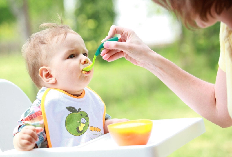 Sữa hạt sen, bí đỏ, khoai lang cùng hạt chia là thức uống khoái khẩu của các bé