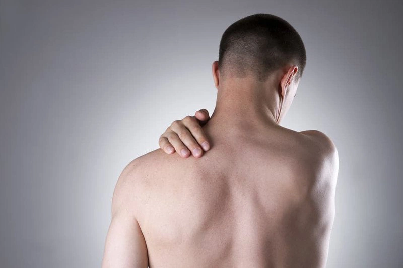 Cách điều trị bong gân bả vai hiệu quả nhất 1