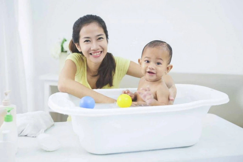 Cách đối phó với những trường hợp trẻ sốt nóng lạnh