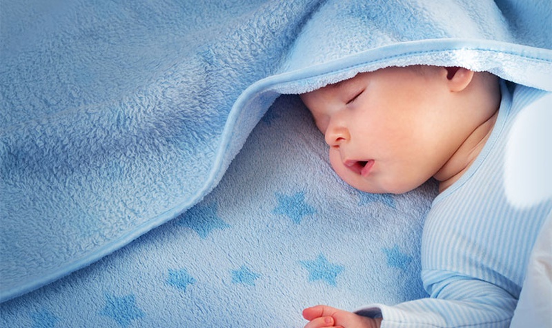 Tìm hiểu về cách trẻ sơ sinh ngủ để giúp bé ngủ ngon hơn