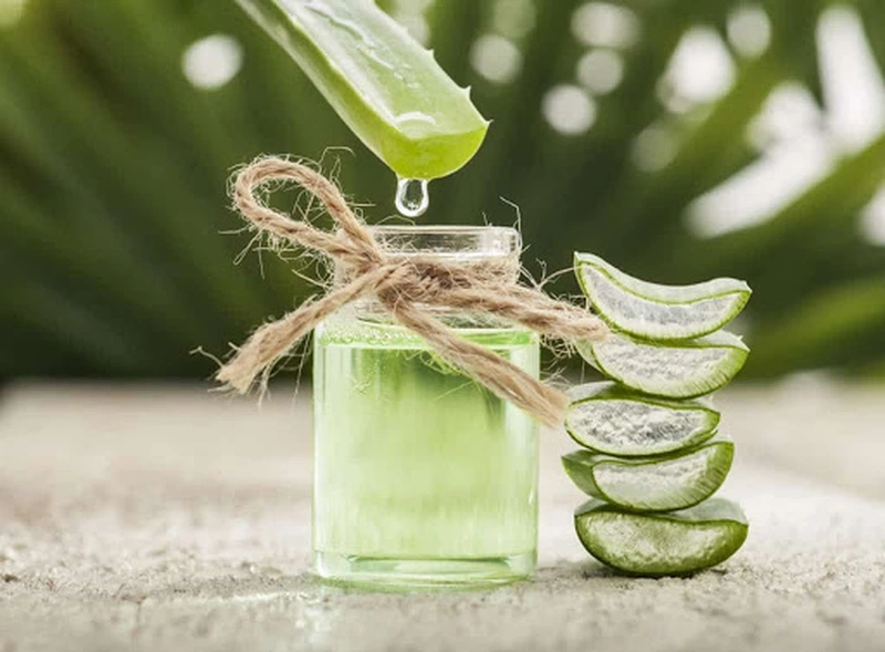 Cách làm nước rửa tay khô từ nha đam và cồn