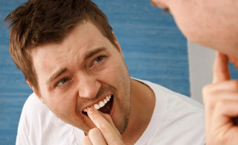 Răng lung lay là do sự thay đổi bên trong cơ thể