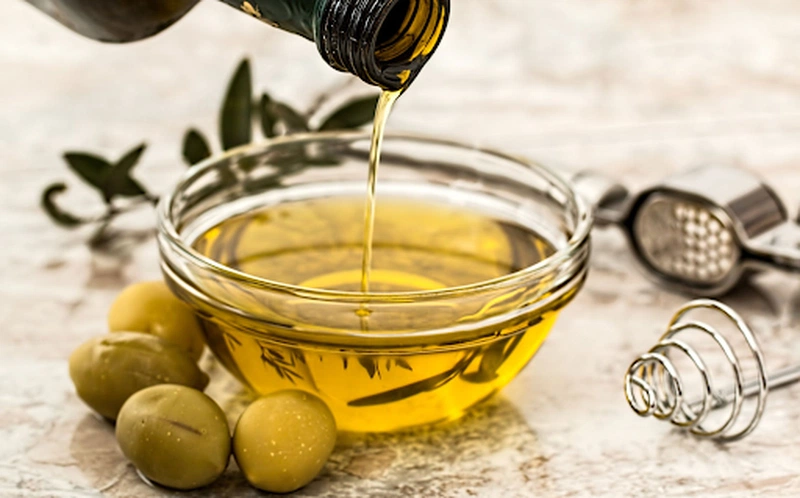 Làm gel bôi trơn bằng dầu oliu