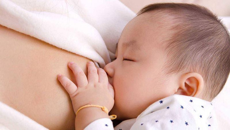 Mẹ bỉm nào cũng nên biết những cách làm nhiều sữa mẹ này 1