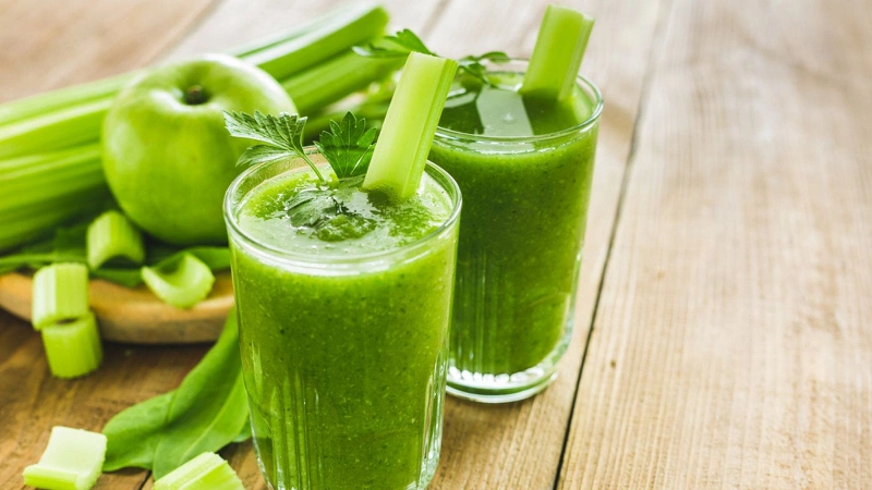 cách làm nước ép cần tây 2