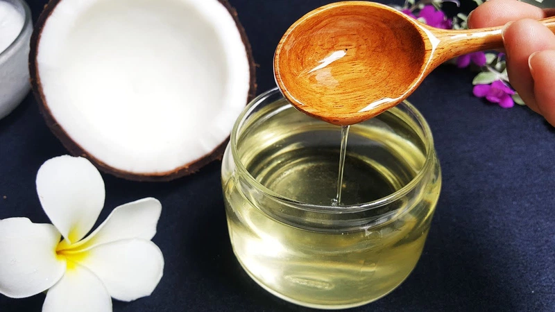 Baking Soda và dầu dừa mang lại công dụng tẩy trắng răng hiệu quả