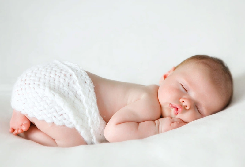 Biết cách massage cho trẻ sơ sinh dễ ngủ sẽ giúp trẻ ngủ sâu giấc hơn, mau lớn hơn.