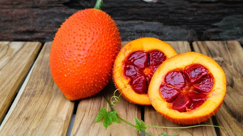 Nên trữ dầu gấc vào lọ thủy tinh sạch và đậy kín