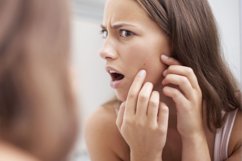 Cách nhận biết triệu chứng bé bị sởi hay thủy đậu 2