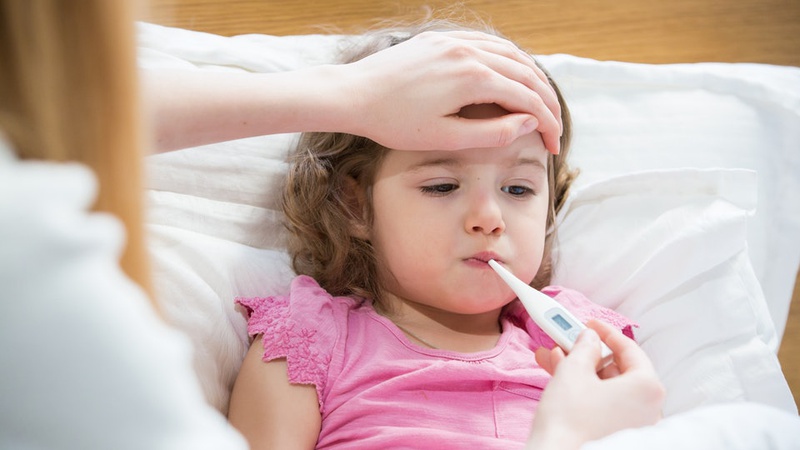 Cách nhận biết và chăm sóc trẻ viêm phổi cấp