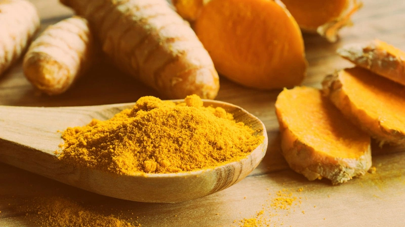 Tinh bột nghệ có tác dụng vô cùng hiệu quả trong việc điều trị các bệnh về xương khớp