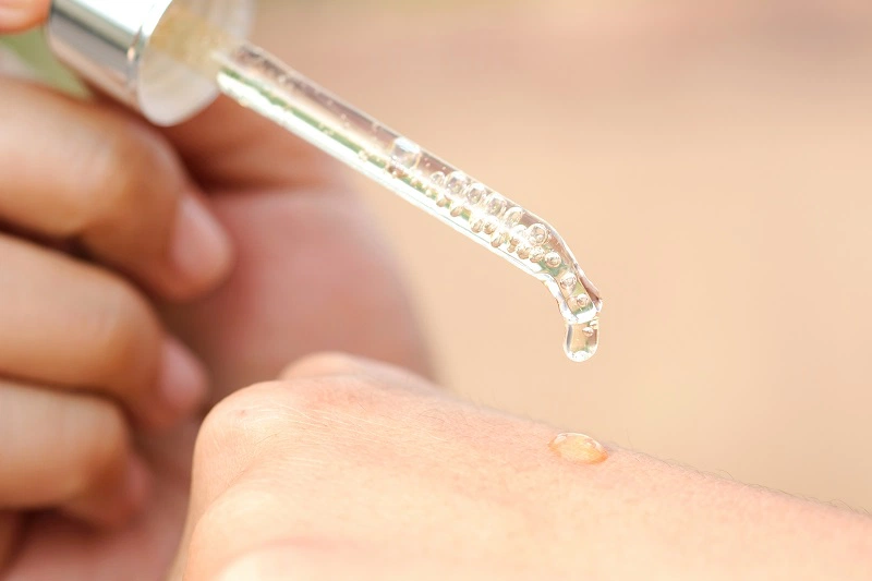 Serum có đặc tính dễ bay hơi nên cần lưu ý sử dụng càng nhanh càng tốt