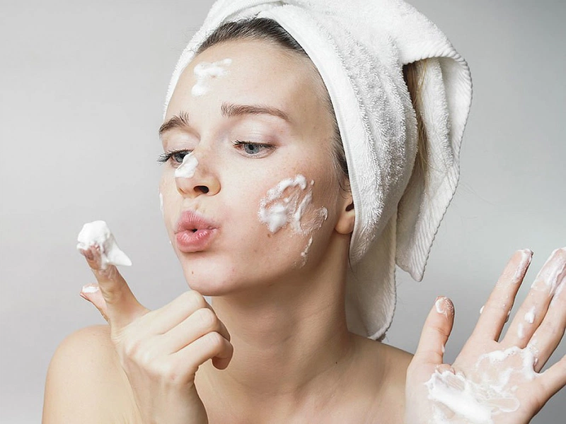 Cách tẩy trang kem chống nắng không cần nước tẩy trang hiệu quả
