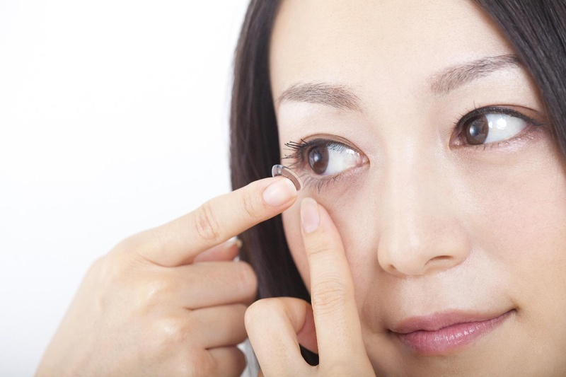 Cách trị chứng khô mắt máy lạnh của dân văn phòng 1