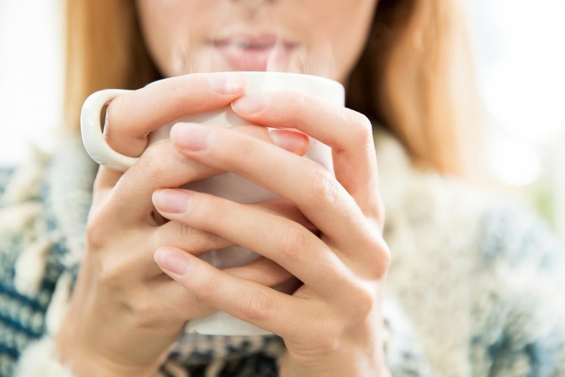 Cách trị ngủ ngáy tại nhà bằng nước ấm