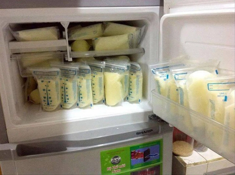 Cẩm nang cách trữ đông sữa mẹ đúng cách 2