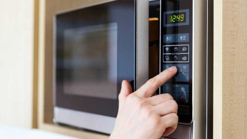 Cách tiệt trùng cốc nguyệt san bằng lò vi sóng 3