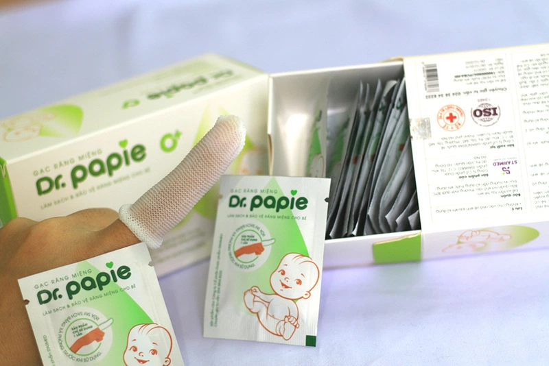 Cách vệ sinh răng miệng cho bé dưới 1 tuổi dễ nhớ, dễ làm 2