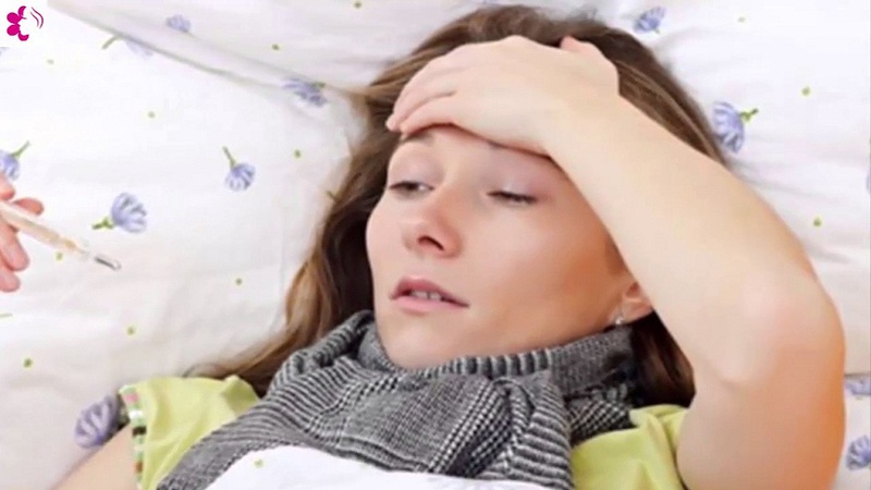 Cảm cúm sốt nhẹ, nghẹt mũi, hắt hơi, đau đầu… đều là những triệu chứng thường gặp của bệnh cảm cúm thông thường2