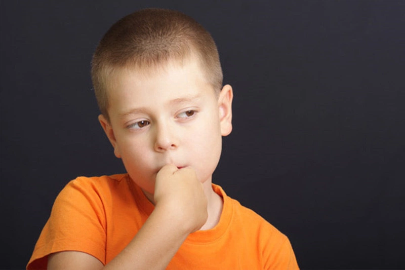 Cắn móng tay bị gì? Tác hại của cắn móng tay mà bạn nên biết1