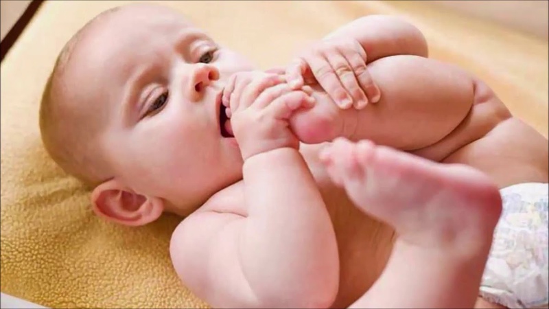 Cân nặng trẻ sơ sinh 1 tháng tuổi bao nhiêu là đủ chuẩn?2