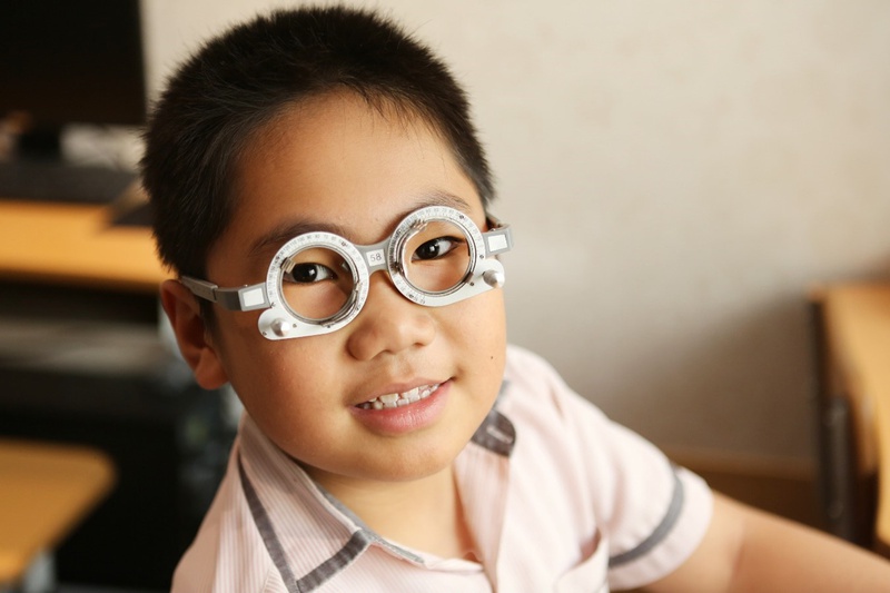 Nhược thị là một biến chứng thường gặp của bệnh cận thị nặng do khả năng cảm nhận tín hiệu thần kinh từ mắt của não bộ giảm
